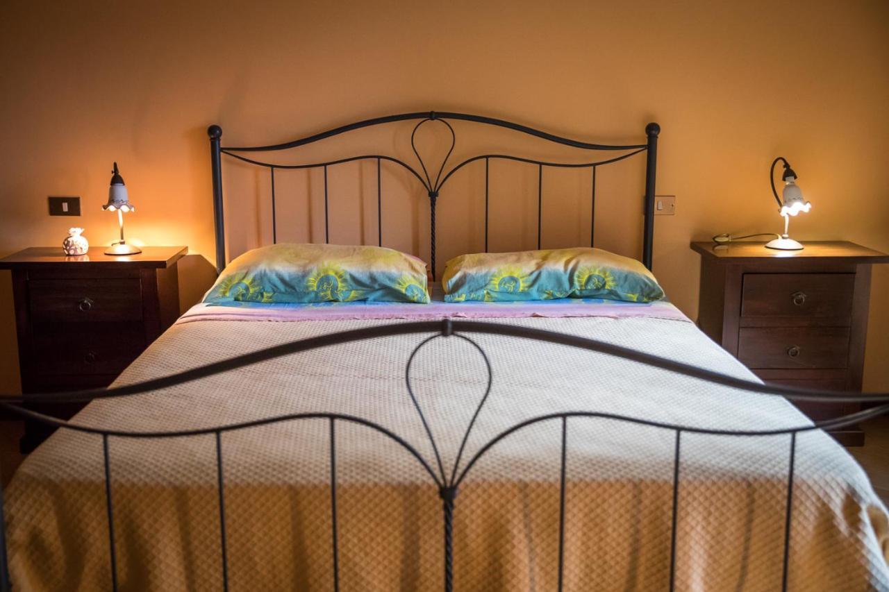 モラーノ・カーラブロ Casa Alegria Bed & Breakfast エクステリア 写真