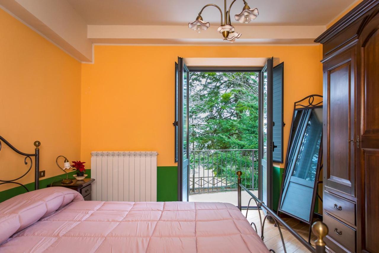 モラーノ・カーラブロ Casa Alegria Bed & Breakfast エクステリア 写真